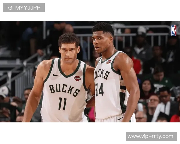 雄鹿季前赛对决热火字母哥缺阵里弗斯确认球队调整策略 雄鹿季前赛对决热火字母哥缺阵里弗斯确认球队调整策略