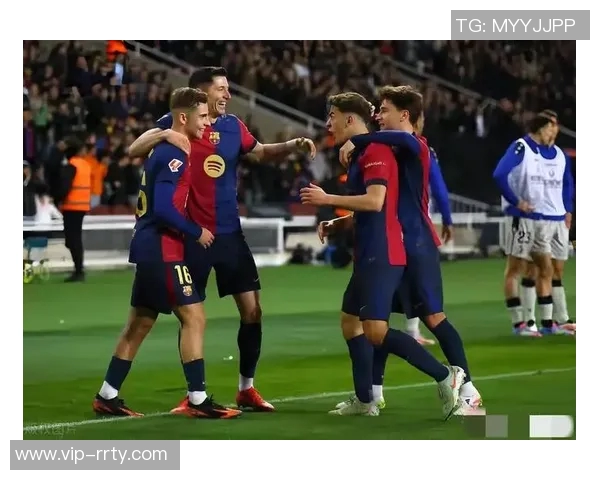 巴萨对阵巴黎名单公布亚马尔佩德里领衔巴尔德复出什琴斯尼在列 巴萨对阵巴黎名单公布亚马尔佩德里领衔巴尔德复出什琴斯尼在列