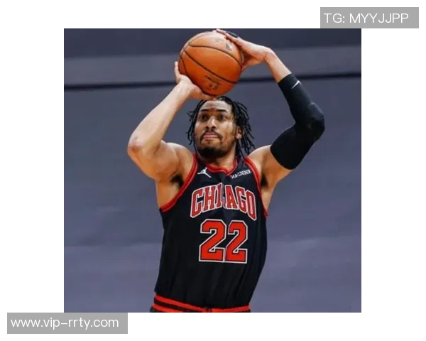 奥索伊戈达罗称赞布克易于相处并能有效执行教练战术 奥索伊戈达罗称赞布克易于相处并能有效执行教练战术