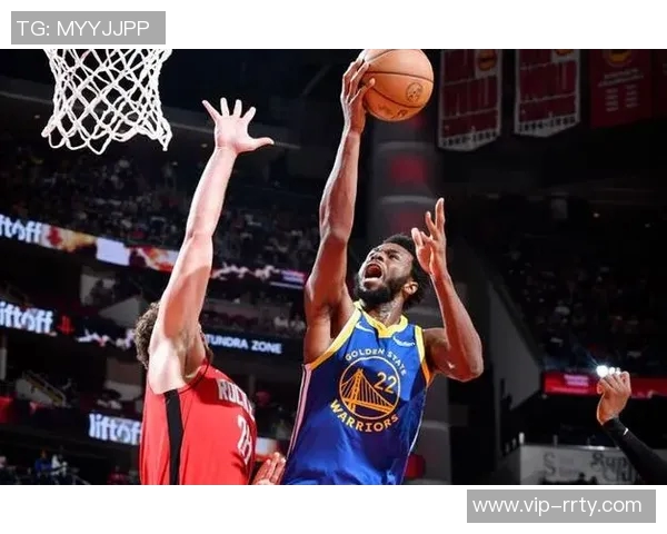 怀特半场表现平平仅得9分3板9助仍需寻找比赛手感提升状态 怀特半场表现平平仅得9分3板9助仍需寻找比赛手感提升状态