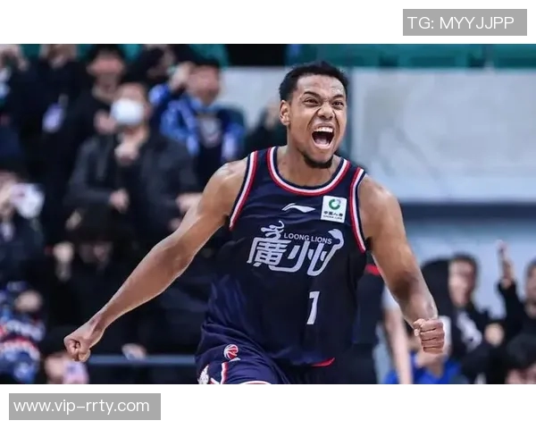 同曦官博庆祝祝铭震29岁生日并宣布今夏续约顶薪计划 同曦官博庆祝祝铭震29岁生日并宣布今夏续约顶薪计划