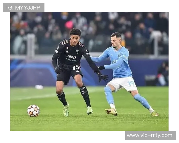 都体报道战尤文萨56或巴特萨基或将出任左后卫阿特卡梅有望首发出战 都体报道战尤文萨56或巴特萨基或将出任左后卫阿特卡梅有望首发出战