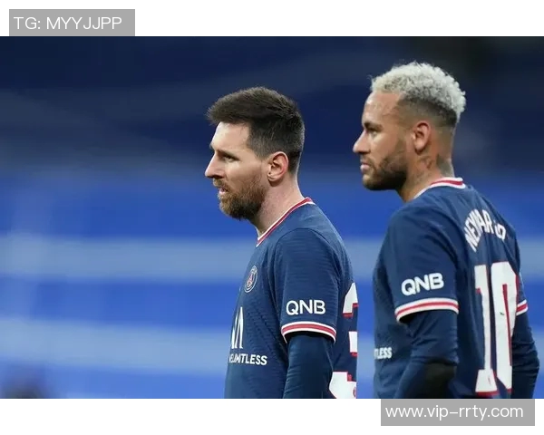 罗腾回应夺冠庆典争议称以巴黎球员身份发言并无恶意 罗腾回应夺冠庆典争议称以巴黎球员身份发言并无恶意