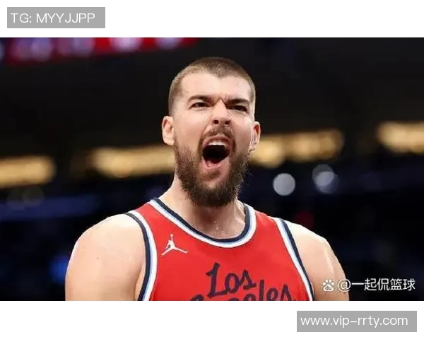 鹈鹕主帅称赞费尔斯表现出色攻防两端展现年轻球员的无限潜力 鹈鹕主帅称赞费尔斯表现出色攻防两端展现年轻球员的无限潜力