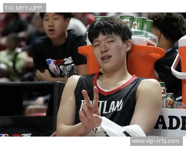 杨瀚森与充满活力的团队携手共进未来发展令人期待 杨瀚森与充满活力的团队携手共进未来发展令人期待