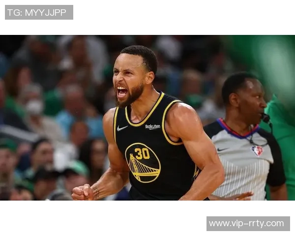 库里追平历史纪录即将迎来第14个赛季GDP组合再度霸榜传奇之路