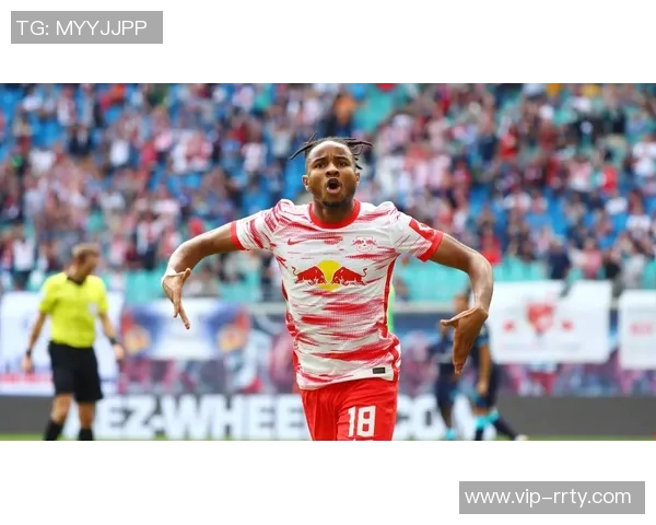 米兰今日训练动态恩昆库与奇克进行单独训练埃斯图皮尼安正在接受治疗